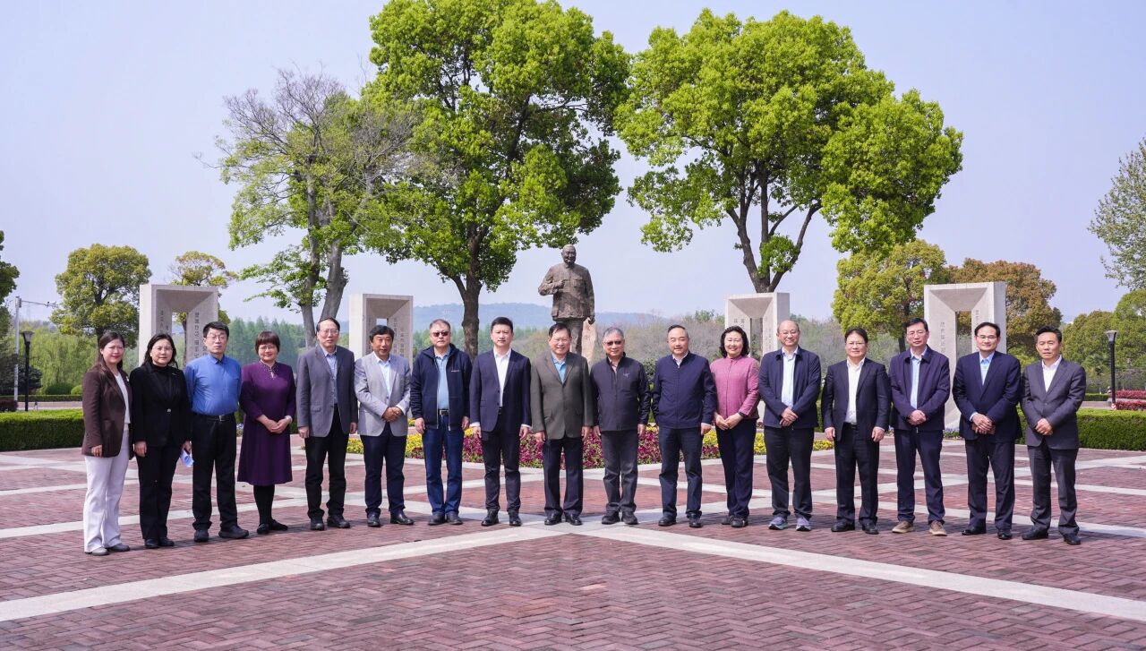 《江苏高职教育》期刊创新发展研讨会暨专委会工作会议成功召开